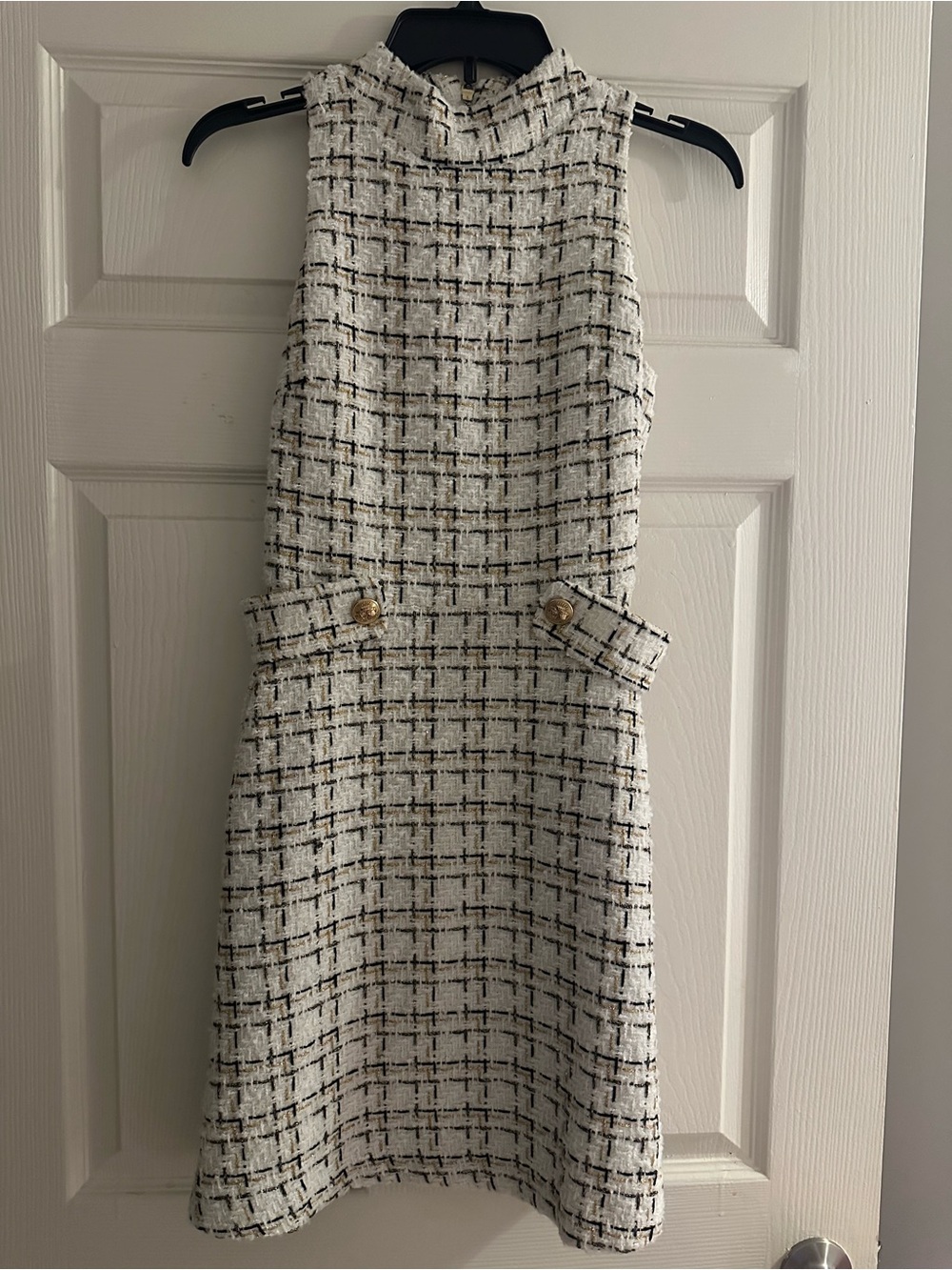 Alexia Admor Ivory and Black Tweed Sleeveless Shift Dress